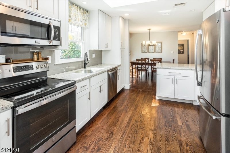 4 Valley View Road Chester, NJ 07930 - Photo 11 of 37