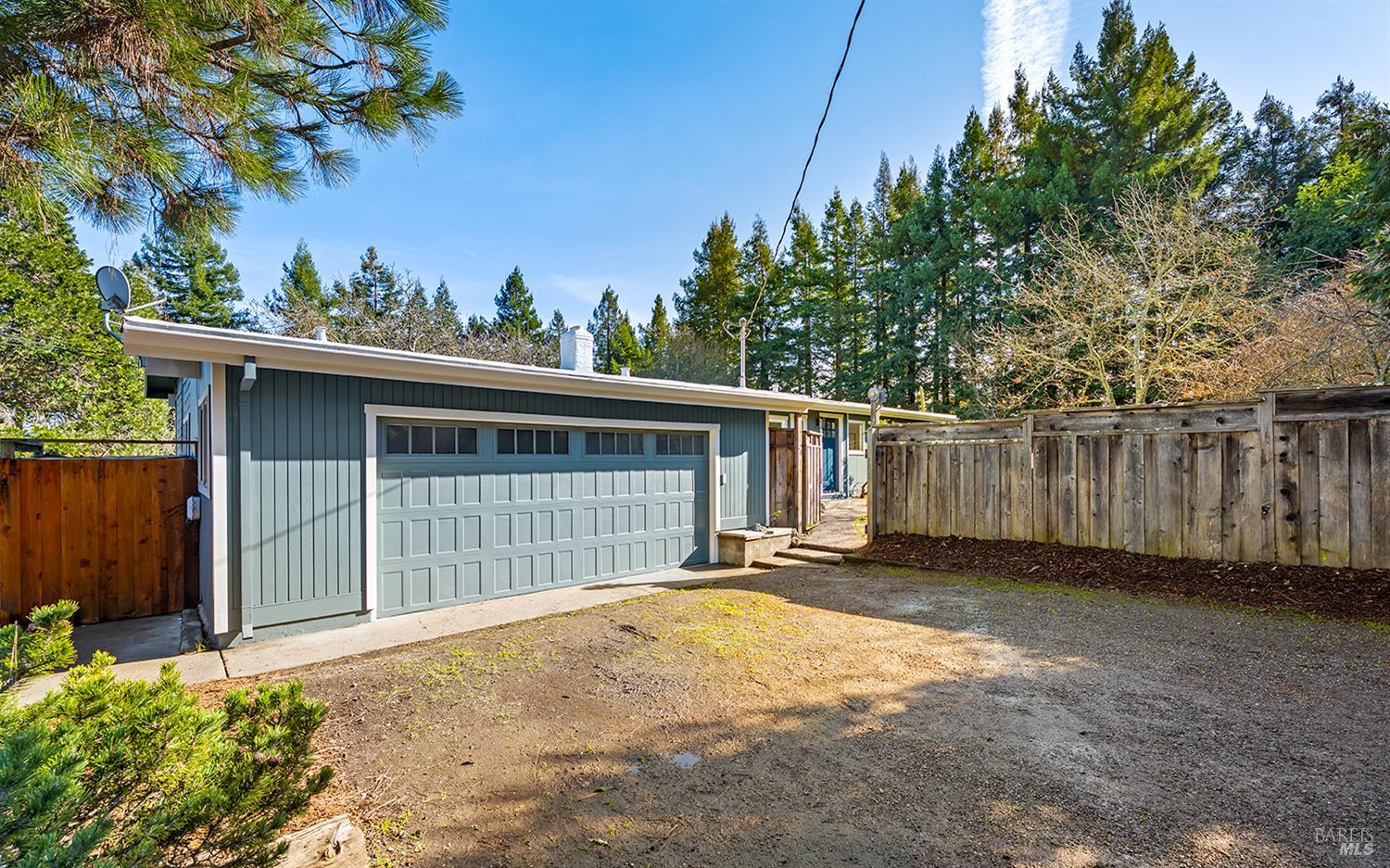 1417 Deer Lane Sebastopol, CA 95472 - Photo 2 of 66 a view of a backyard