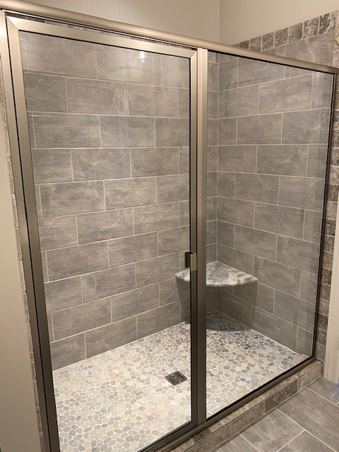 131 Flat Woods Road Lebanon, TN 37090 - Photo 14 of 25 a bathroom with a shower