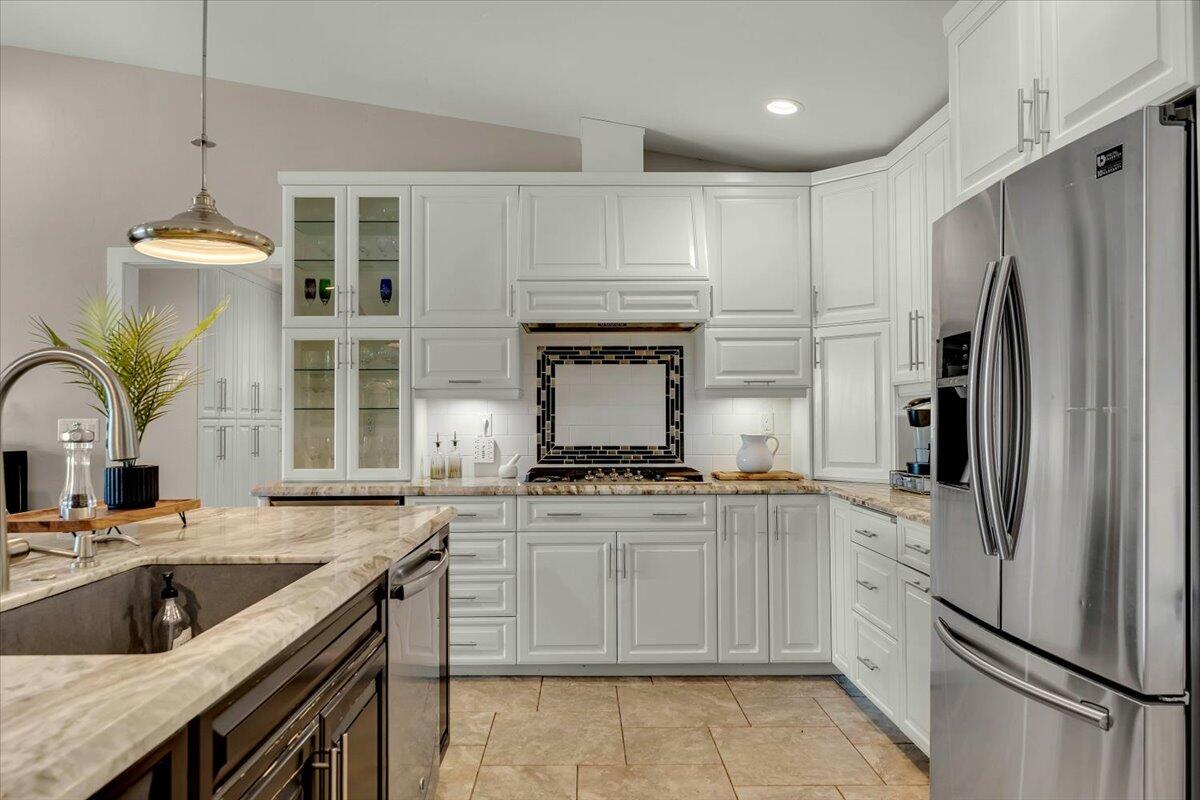 6913 Riverside Drive Redding, CA 96001 - Photo 16 of 88 021-6913 Riverside Dr - I-42