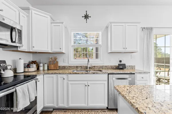 $450,000 | 425 Whistling Heron Way, Swansboro, NC 28584