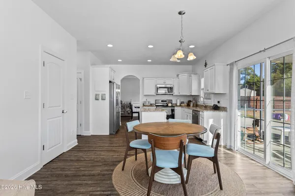 $450,000 | 425 Whistling Heron Way, Swansboro, NC 28584