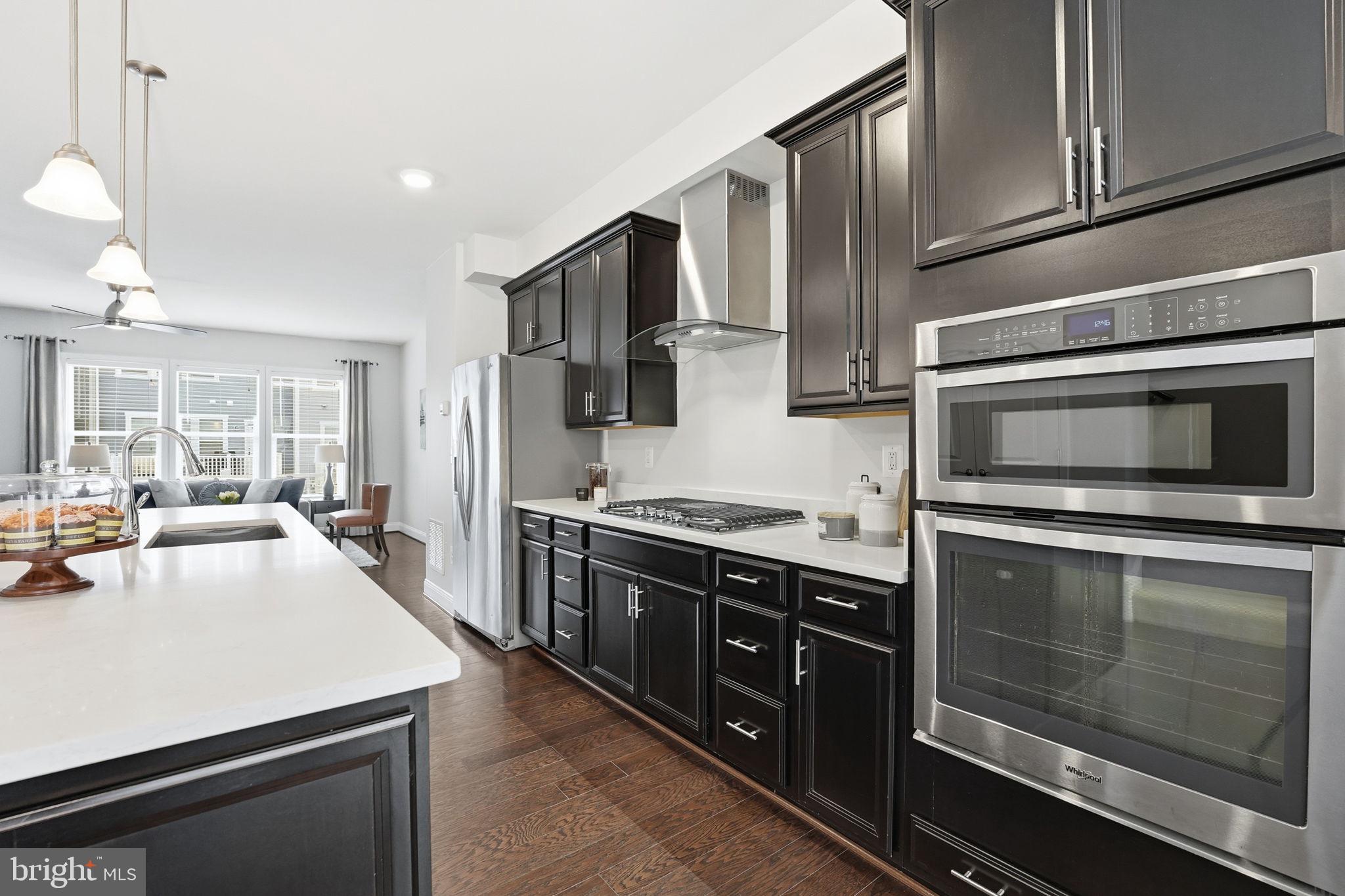 17354 Redshank Road Dumfries, VA 22026 - Photo 13 of 65 Stainless Steel appliances
