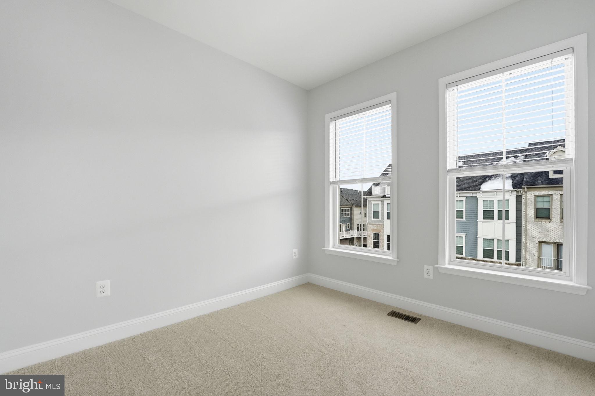 17354 Redshank Road Dumfries, VA 22026 - Photo 28 of 65 an empty room with a window