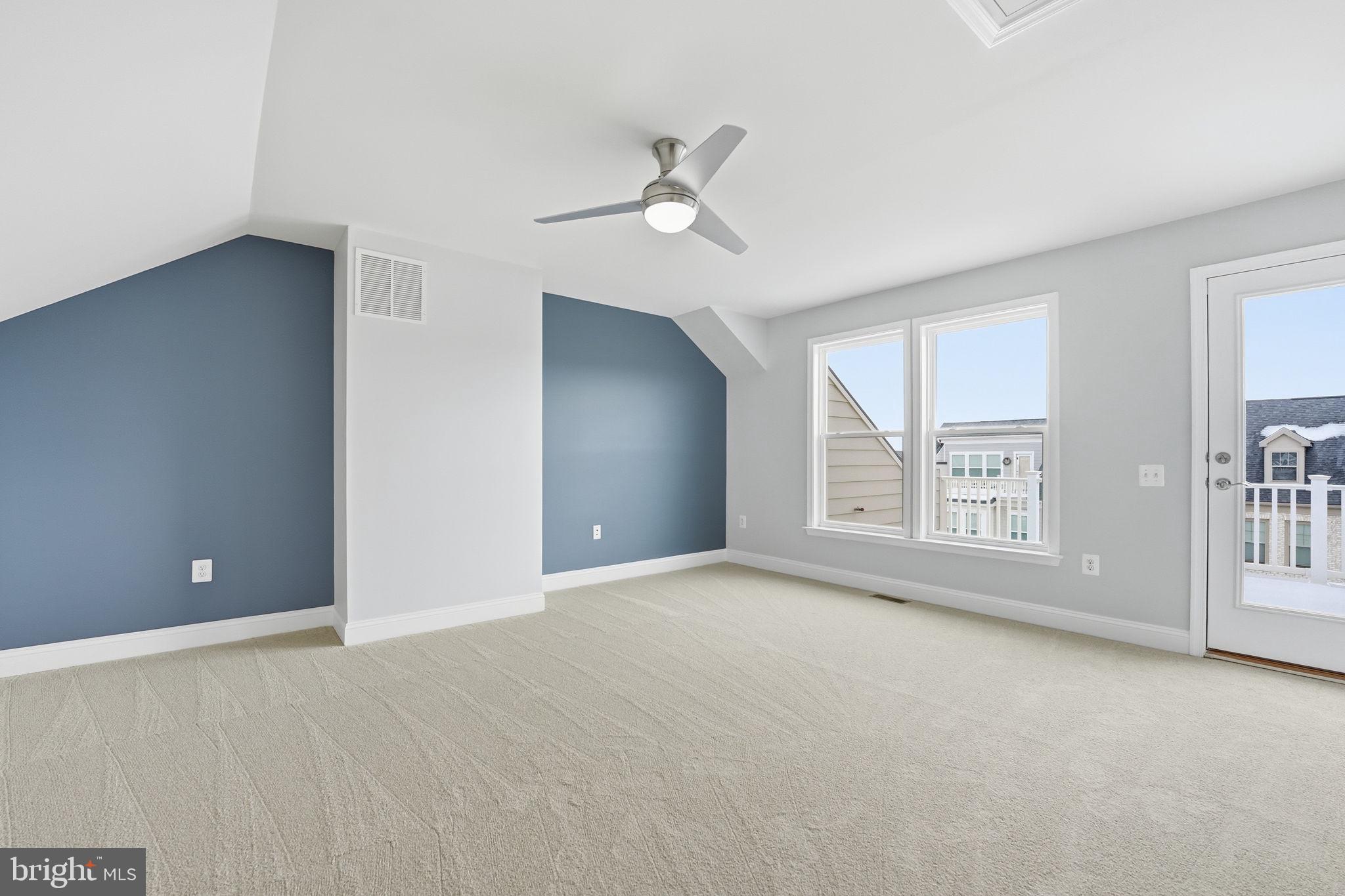 17354 Redshank Road Dumfries, VA 22026 - Photo 35 of 65 4th floor loft