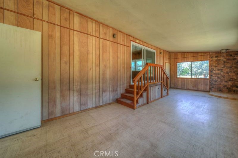 55743 Mitchell Road Anza, CA 92539 - Photo 25 of 46 an empty room with windows