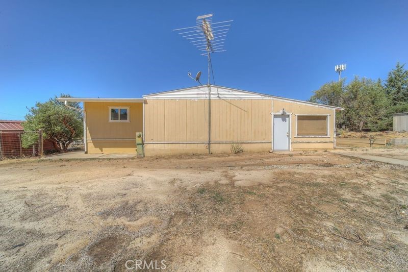 55743 Mitchell Road Anza, CA 92539 - Photo 6 of 46 a view of a house basement