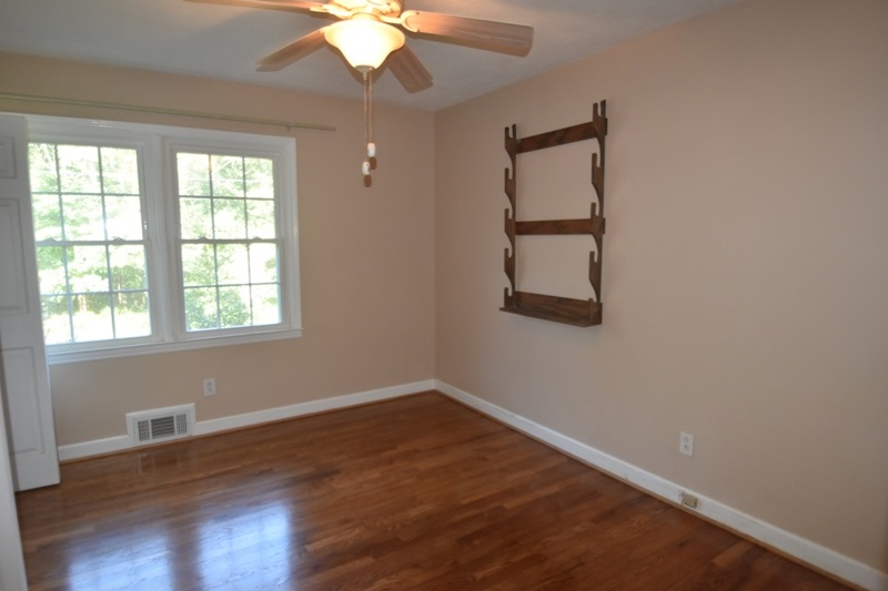 103 Chestnut Street Landrum, SC 29356 - Photo 4 of 15 Gallery Image 4
