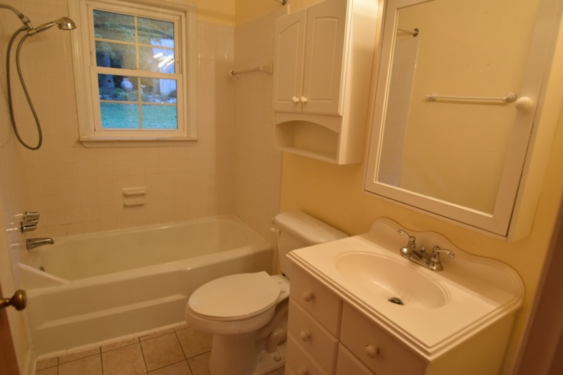 103 Chestnut Street Landrum, SC 29356 - Photo 7 of 15 Gallery Image 7