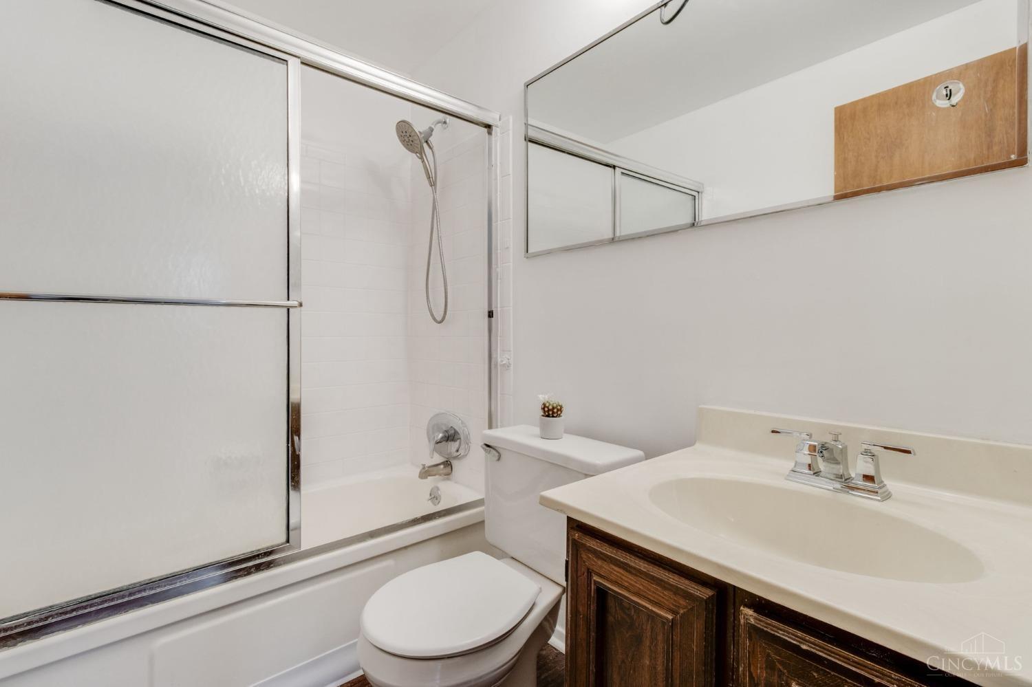 12146 Benadir Road Springdale, OH 45246 - Photo 25 of 32 Gallery Image 25