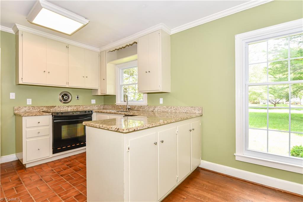 1603 Independence Road Greensboro, NC 27408 - Photo 11 of 30 Gallery Image 11