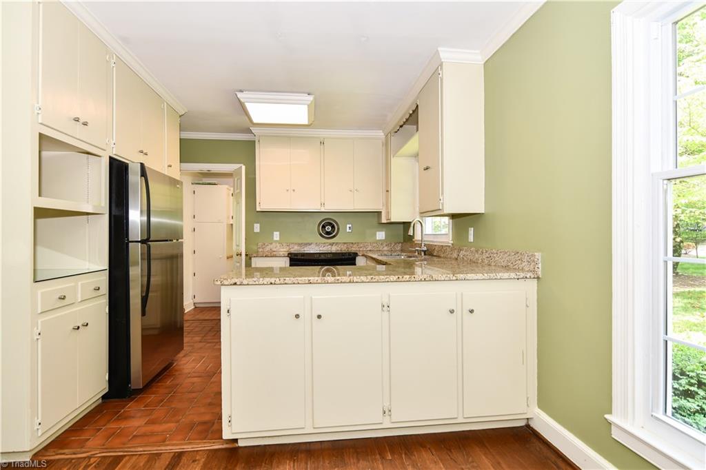 1603 Independence Road Greensboro, NC 27408 - Photo 9 of 30 Gallery Image 9