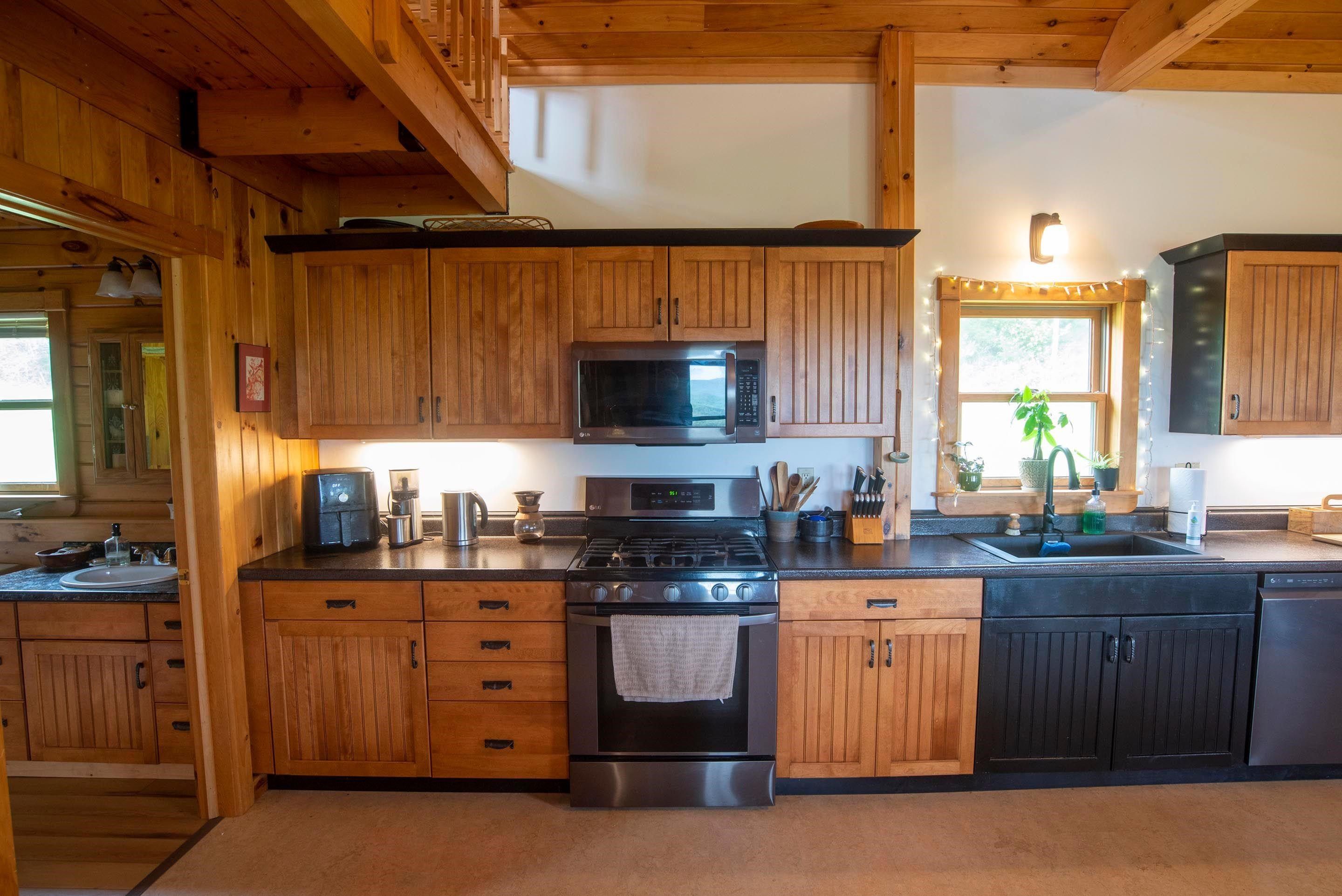 357 Drown Road Roxbury, VT 05060 - Photo 12 of 39