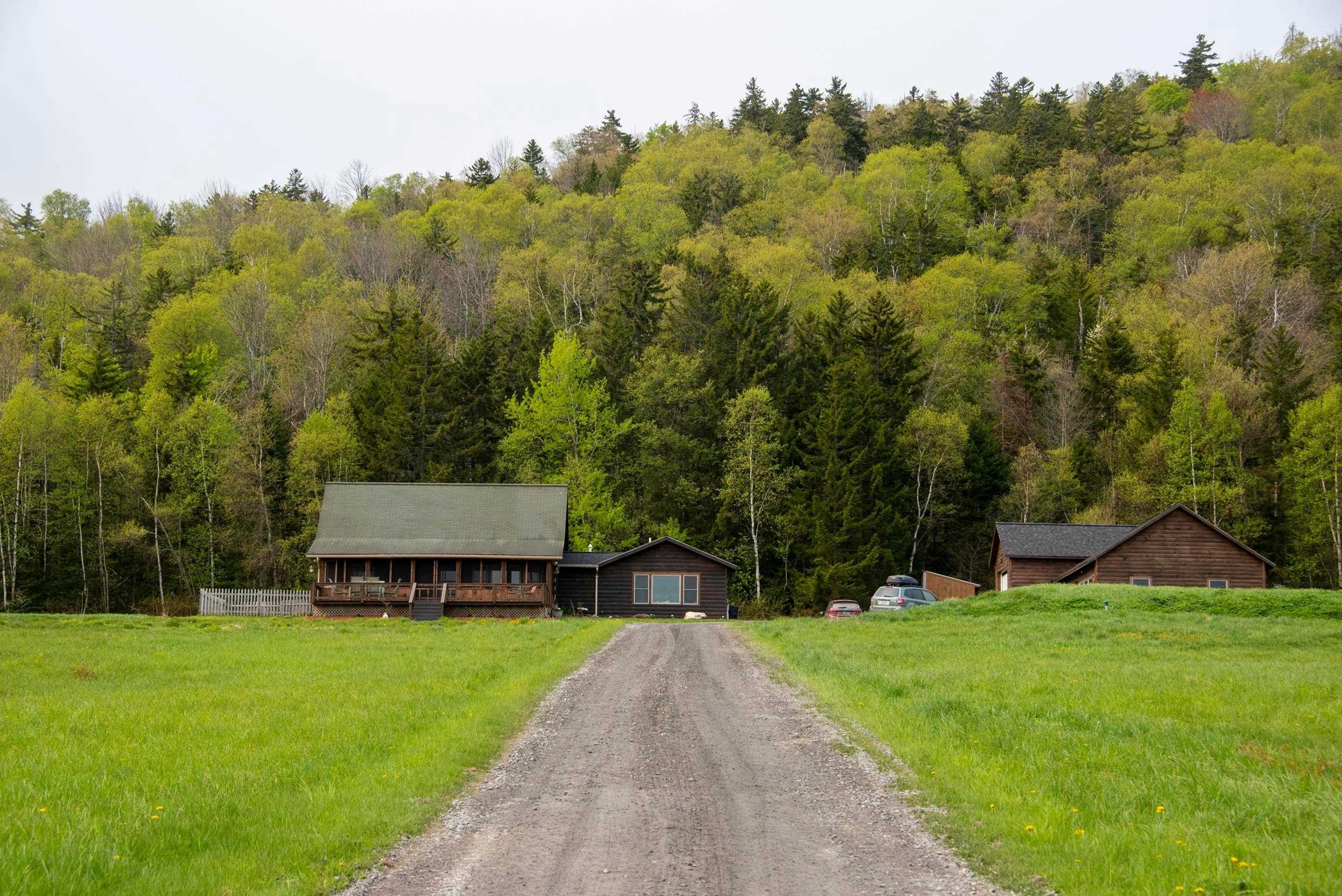 357 Drown Road Roxbury, VT 05060 - Photo 3 of 39