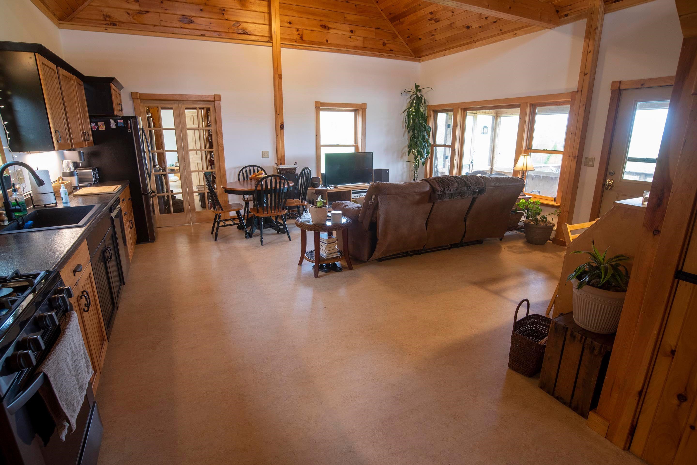 357 Drown Road Roxbury, VT 05060 - Photo 10 of 39