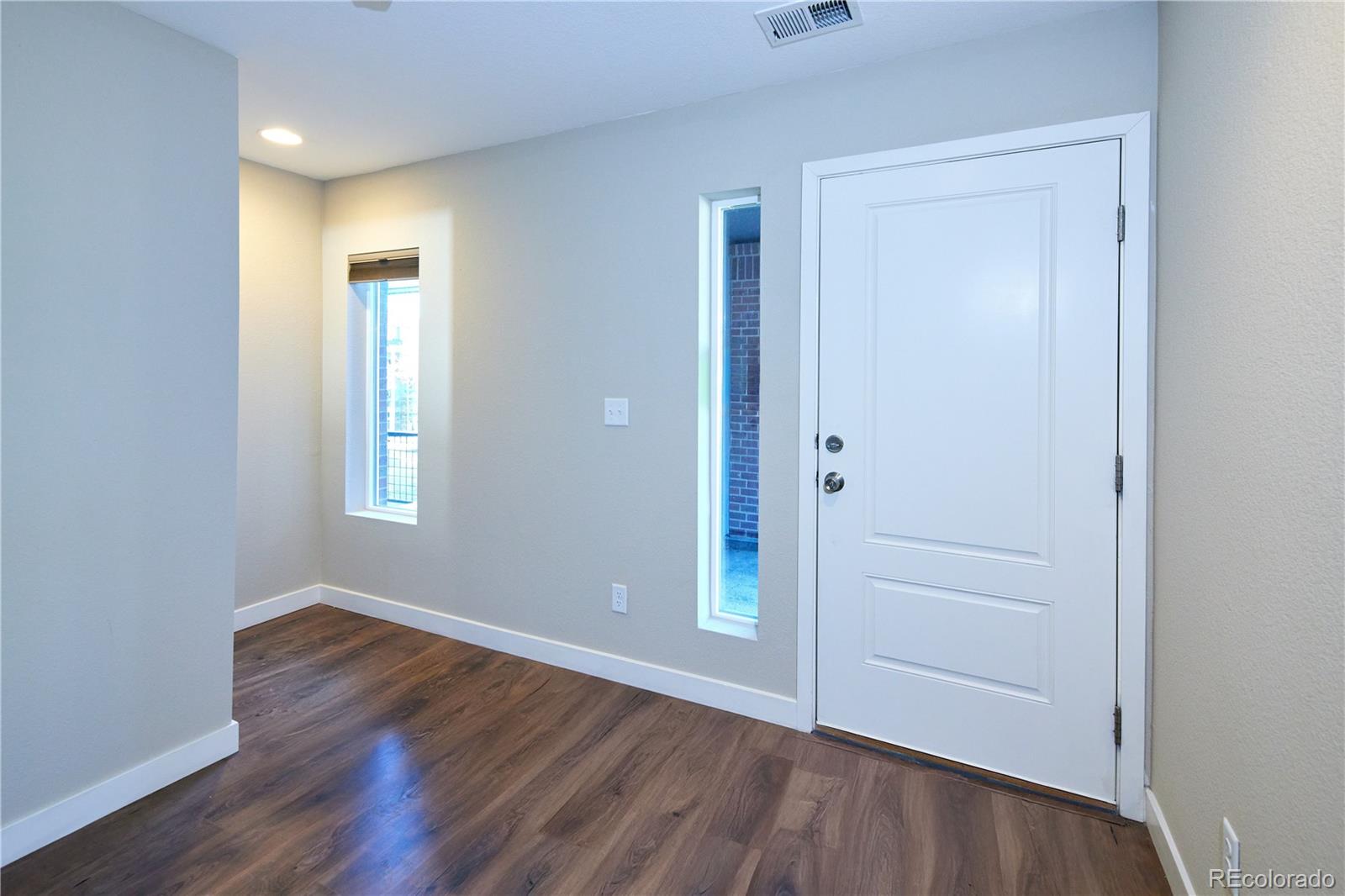 11225 Colony Row Broomfield, CO 80021 - Photo 3 of 32