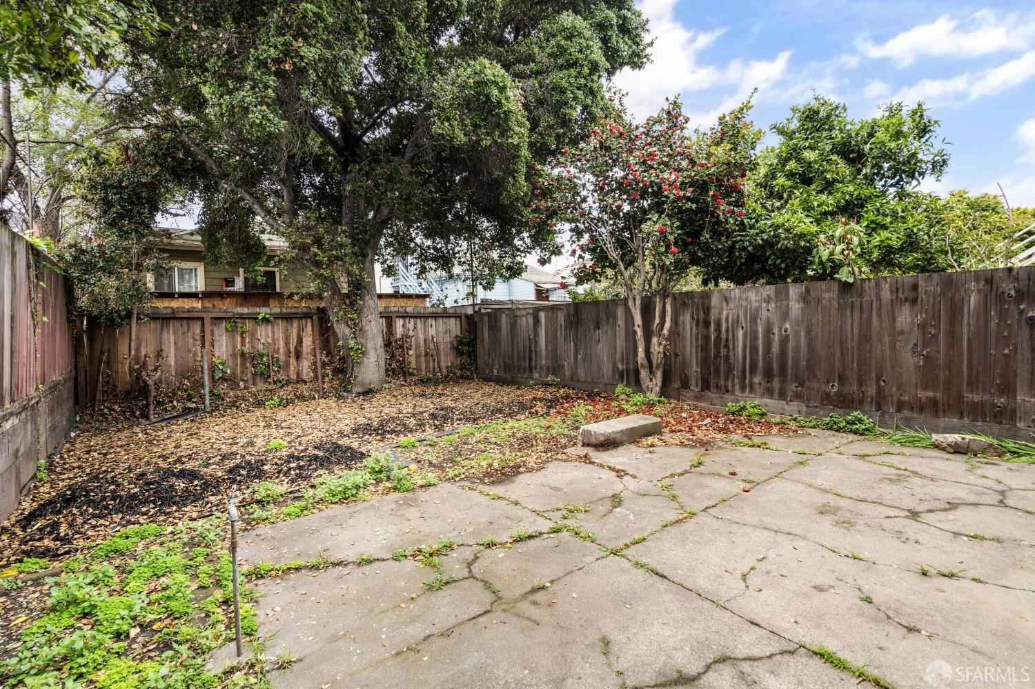 165 8th Street Oakland, CA 94607 - Photo 19 of 22