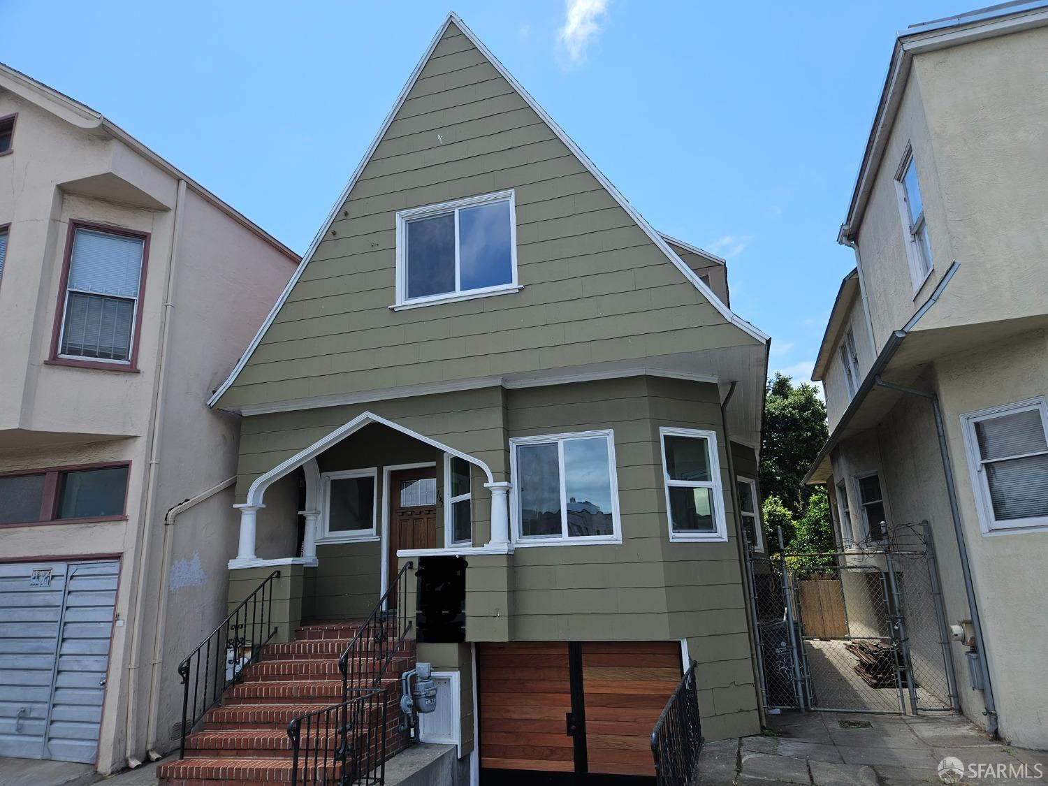 165 8th Street Oakland, CA 94607 - Photo 4 of 22