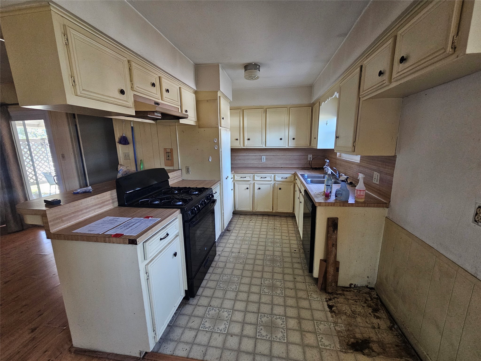 1802 Junker Street Rosenberg, TX 77471 - Photo 12 of 20 Kitchen