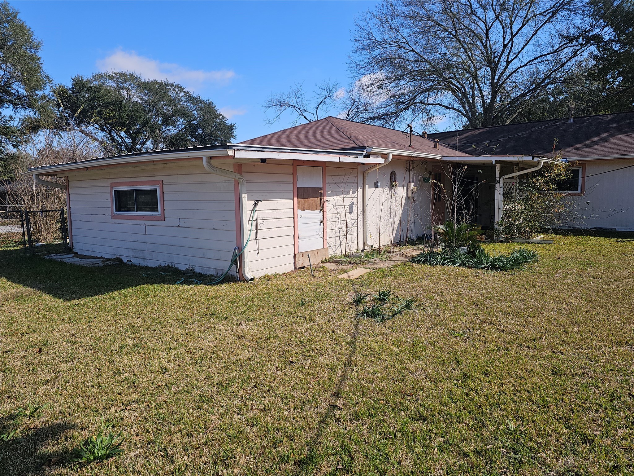 1802 Junker Street Rosenberg, TX 77471 - Photo 5 of 20 Rear