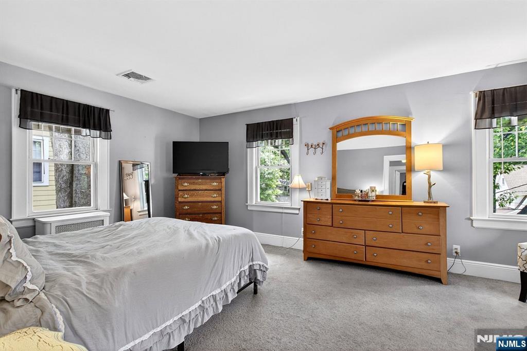 158 Vreeland Avenue Rutherford, NJ 07070 - Photo 22 of 34