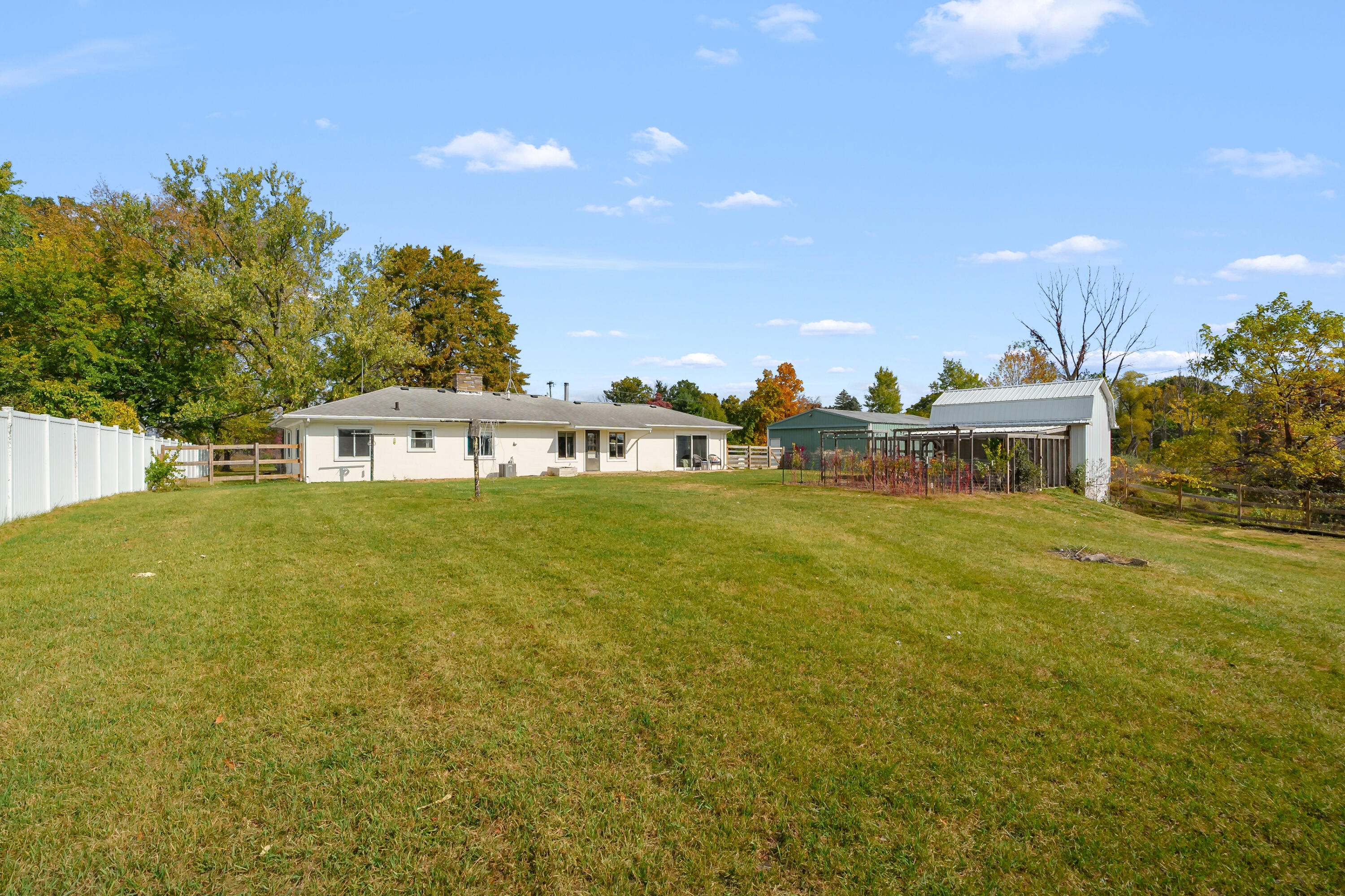 11802 Floria Road Delton, MI 49046 - Photo 44 of 50 Floria Rd 11802 Delton 49046-37