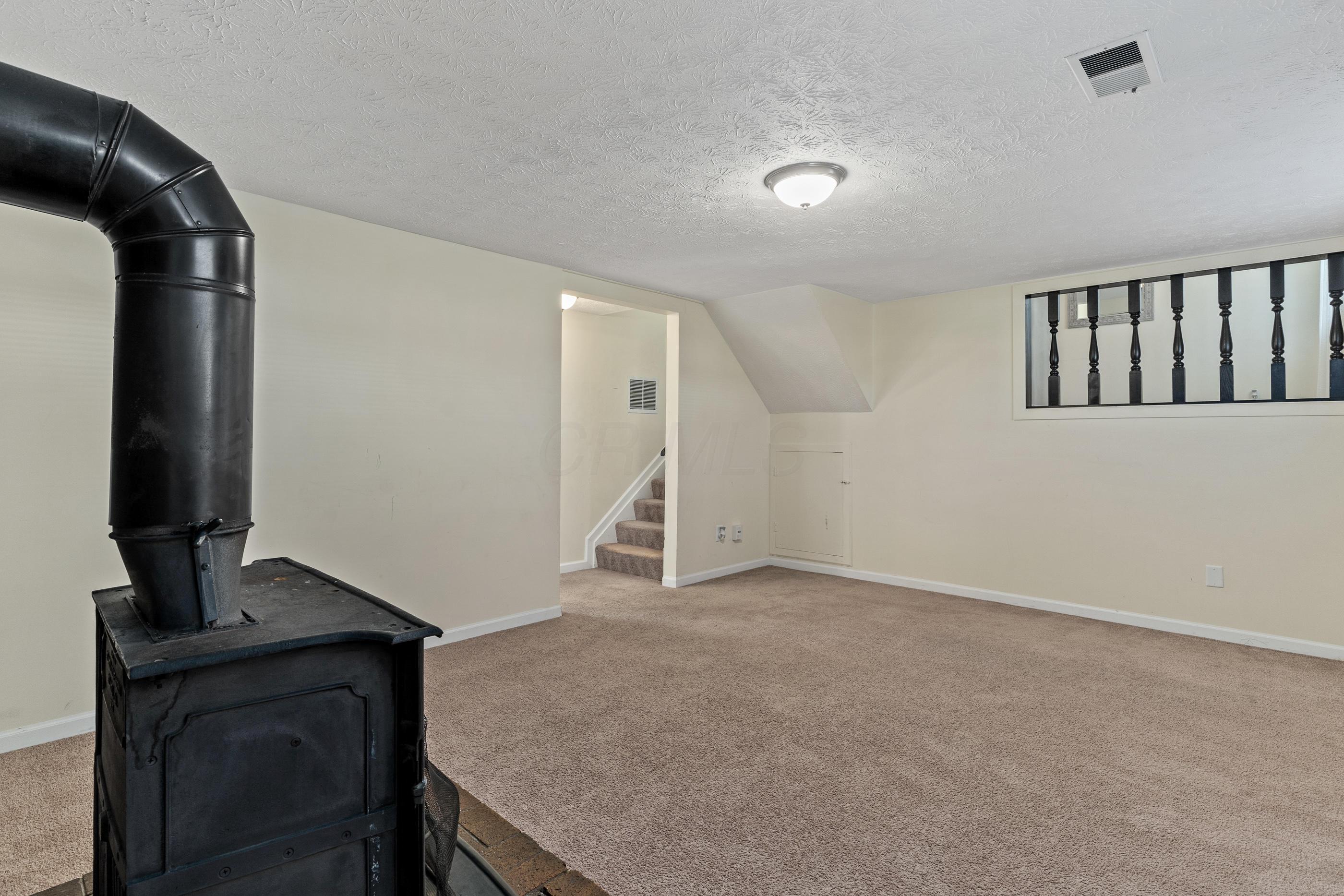 2986 Upton Road East Columbus, OH 43232 - Photo 24 of 29