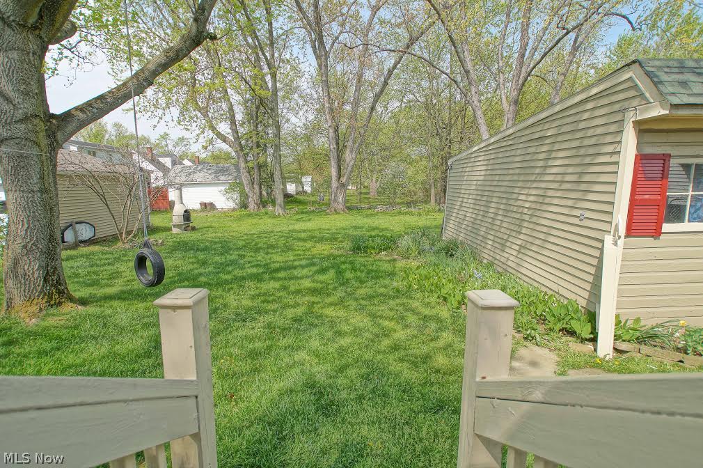 1632 Edgefield Road Lyndhurst, OH 44124 - Photo 18 of 20