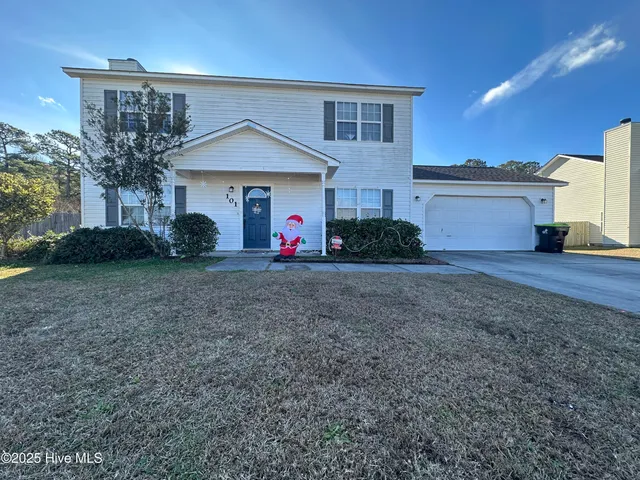 $1,750 | 101 Spain Drive, Hubert, NC 28539