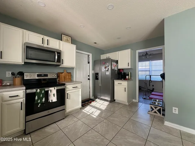 $1,750 | 101 Spain Drive, Hubert, NC 28539