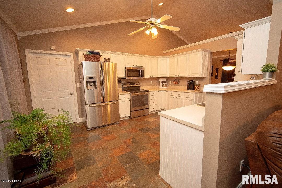 3009 Hickory Ridge Drive Herrin, IL 62948 - Photo 7 of 30 Gallery Image 7