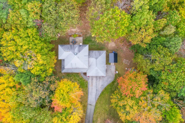 $495,000 | 6 Pond Ridge Drive, Lewiston, ME 04240