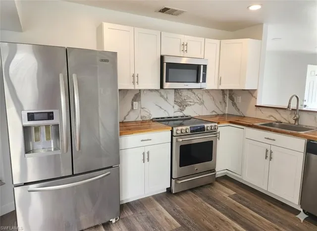 $1,800 | 6143 Hester Avenue, Fort Myers, FL 33905