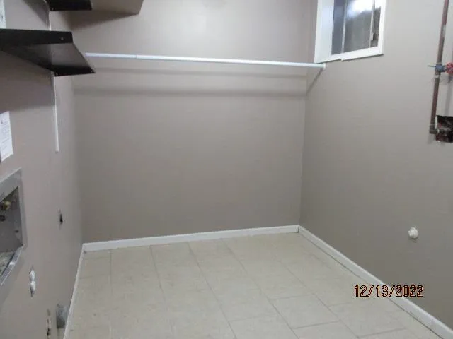 $195,500 | 316 North Lakeside Drive, Andover, KS 67002