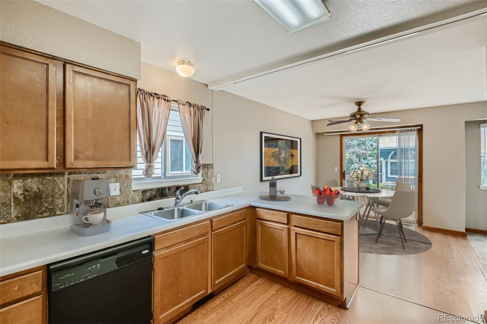 10064 Raritan Way Thornton, CO 80260 - Photo 5 of 29 Gallery Image 5