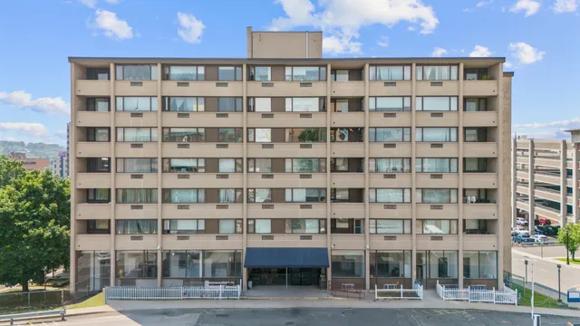 $1,100 | 28 Scovill Street, Waterbury, CT 06706