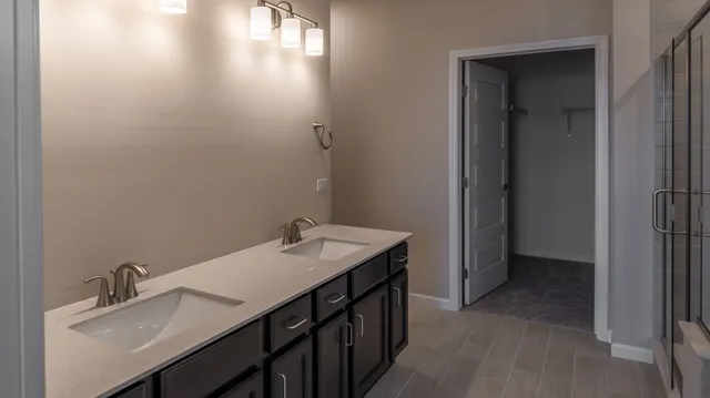 $575,000 | 3262 Oak Creek Lane, Aurora, IL 60503