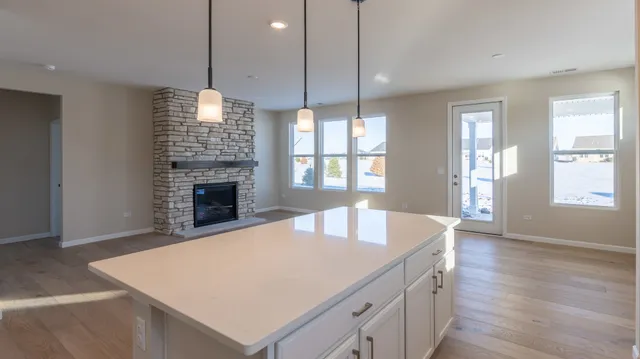 $575,000 | 3262 Oak Creek Lane, Aurora, IL 60503