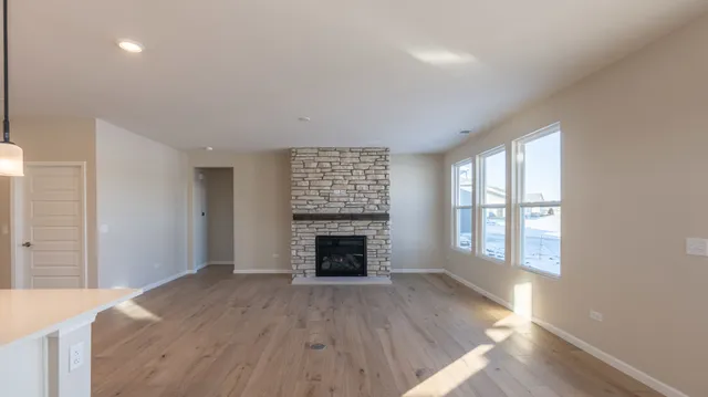 $575,000 | 3262 Oak Creek Lane, Aurora, IL 60503