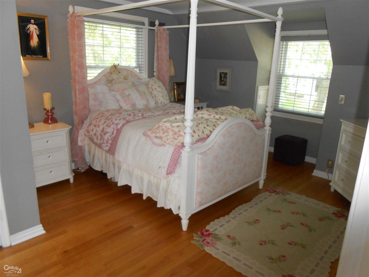 857 Hawthorne Road Grosse Pointe Woods, MI 48236 - Photo 28 of 44