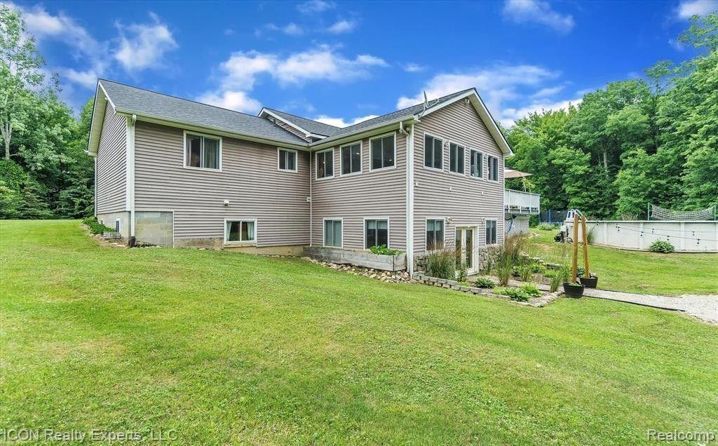 5856 Peck Road Brown City, MI 48416 - Photo 23 of 64