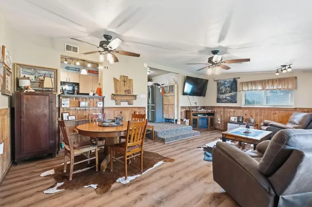 $415,000 | 5739 East Hampton Way, Fresno, CA 93727