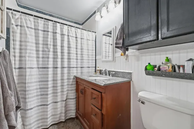 $415,000 | 5739 East Hampton Way, Fresno, CA 93727