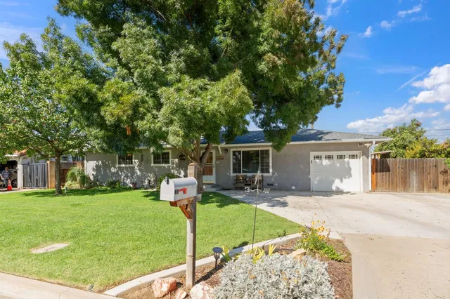 $415,000 | 5739 East Hampton Way, Fresno, CA 93727