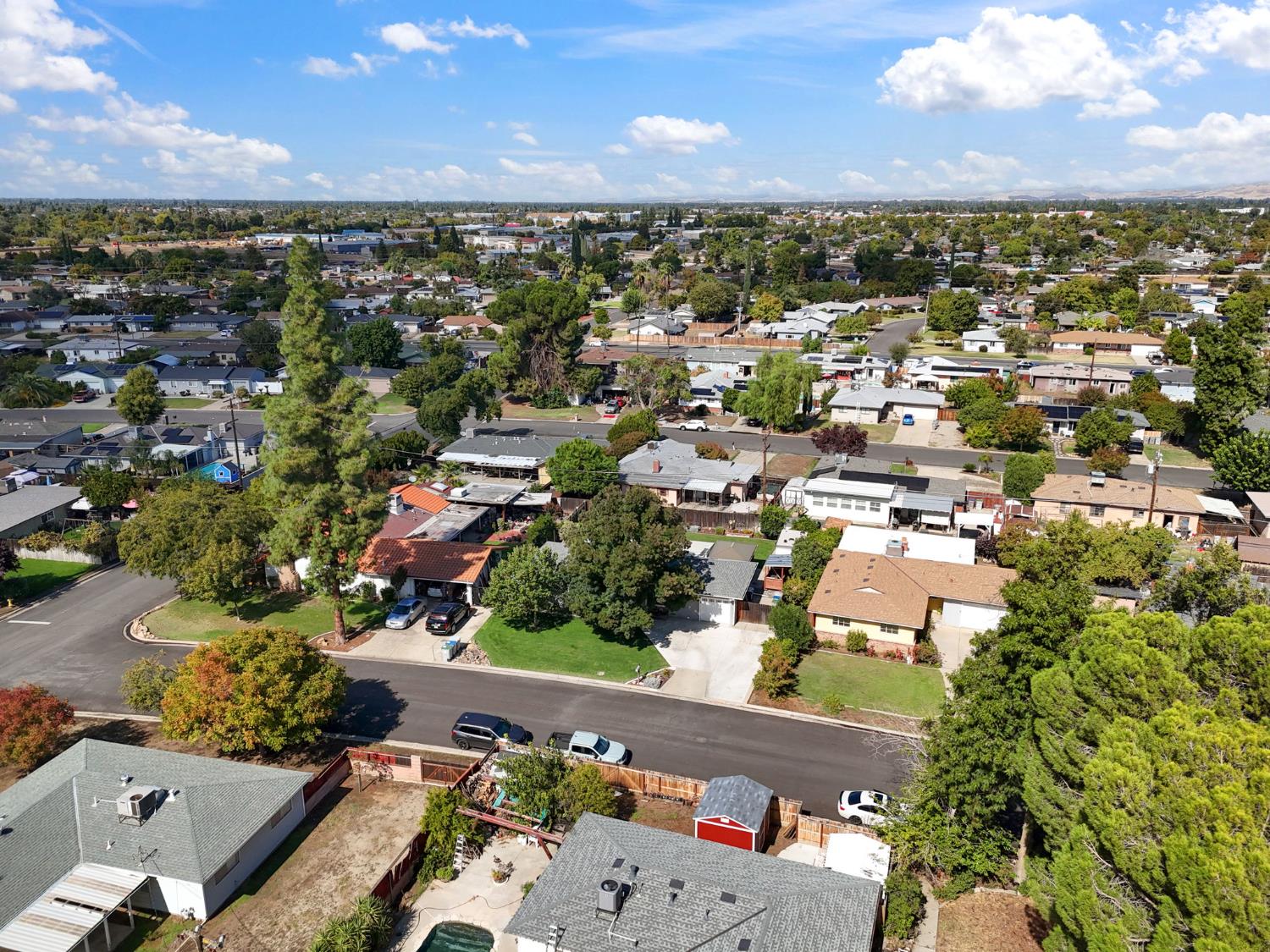 5739 East Hampton Way Fresno, CA 93727 - Photo 34 of 40