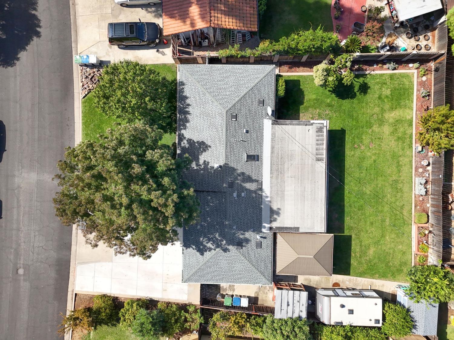 5739 East Hampton Way Fresno, CA 93727 - Photo 37 of 40