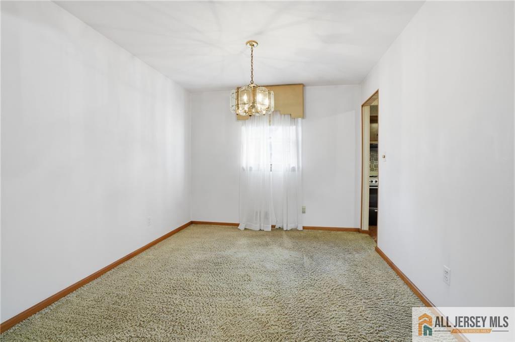 11 Reo Court Colonia, NJ 07067 - Photo 10 of 33