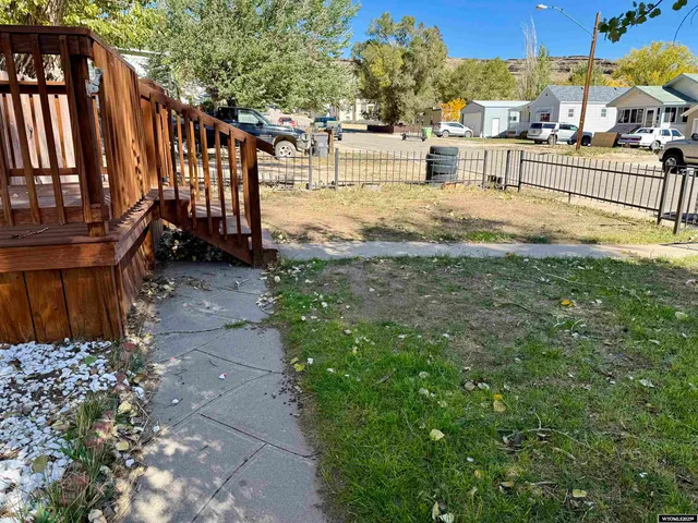 $119,900 | 1010 9th Street, Rawlins, WY 82301