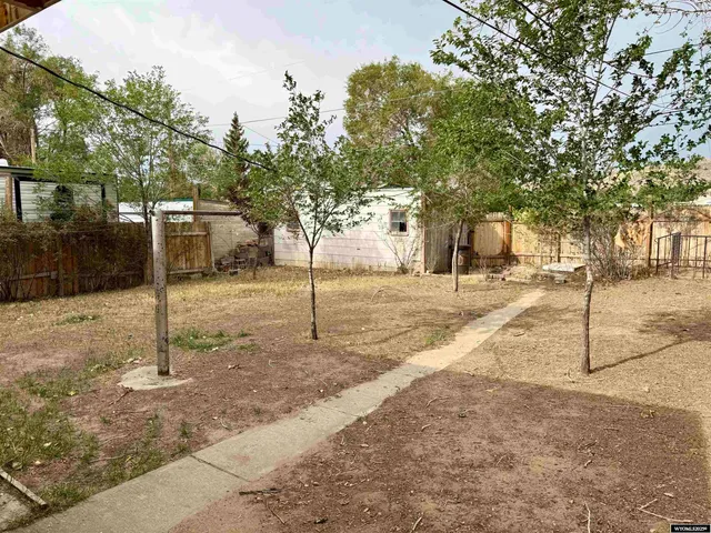$119,900 | 1010 9th Street, Rawlins, WY 82301