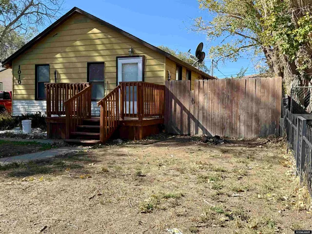 $119,900 | 1010 9th Street, Rawlins, WY 82301
